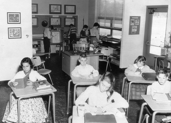 Caruthers Hall Classroom 1950